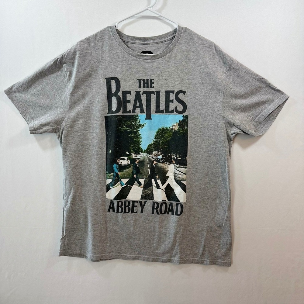 The Beatles Abbey Road Graphic TShirt Mens XL Gray Short Sleeve Apple Corps 2022